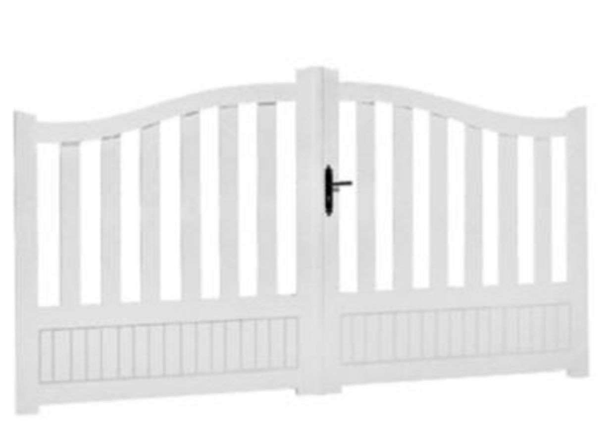 Portail battant PVC BREHAT sur mesure Main Image