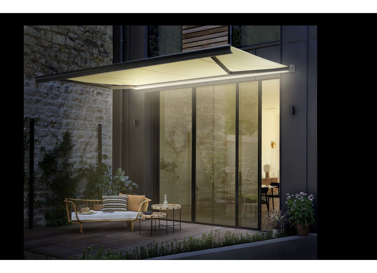 Store banne Neven coffre intégral sur mesure - Extérieur - Lapeyre