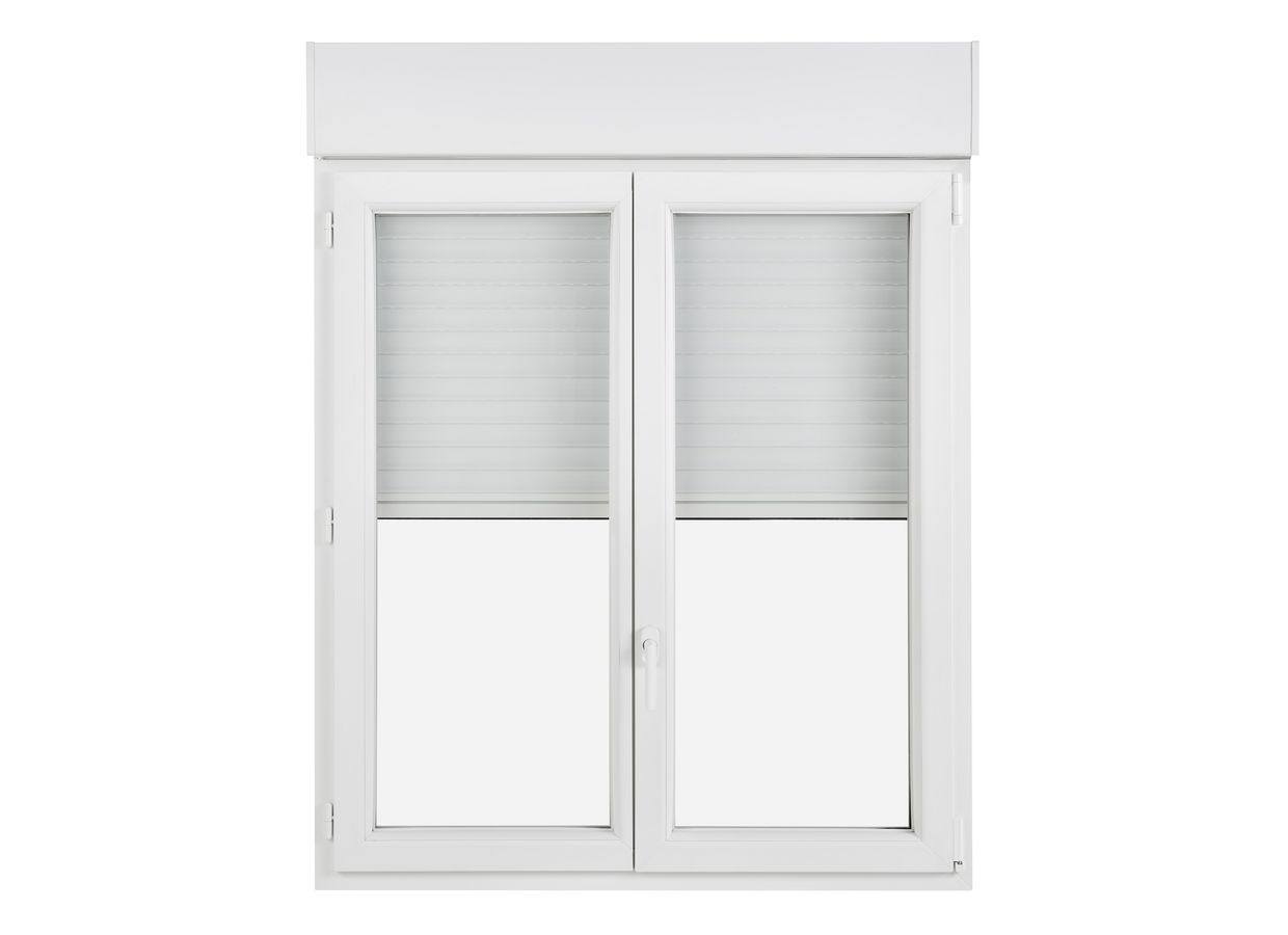 Fenêtre PVC oscillo-battante Pria avec volet roulant intégré sur mesure