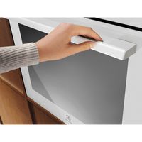 Four multifonction pyrolise blanc ELECTROLUX EOF6P46V1 - Lapeyre