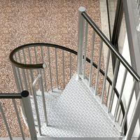 Escalier spiral ETHAN galvanisé-Lapeyre