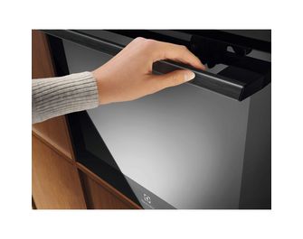 Four multifonction catalyse 72L ELECROLUX