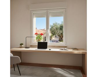 Fenêtre PVC oscillo-battante Pria avec volet roulant intégré sur mesure