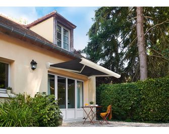 Store banne Gaïa coffre blanc à LED