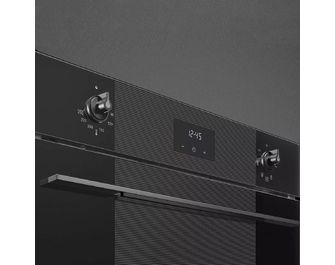 Four multifonction nettoyage émaillé noir Smeg SF6100VB3
