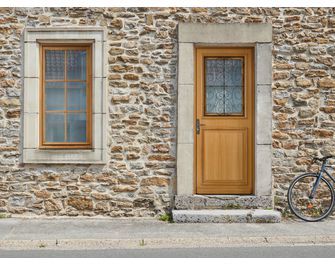 Porte d'entrée Anne-Sophie bois exotique avec châssis ouvrant sur-mesure