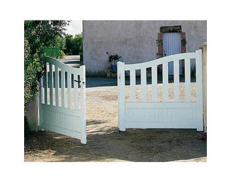 Portail battant PVC Bréhat Incurvé