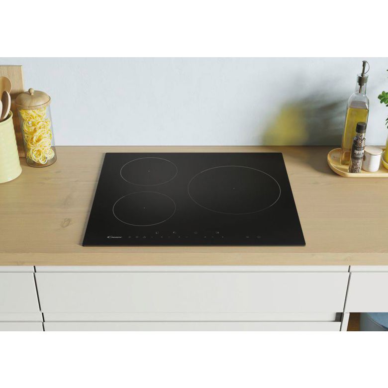Table induction 3 foyers Candy CIS633DTT1