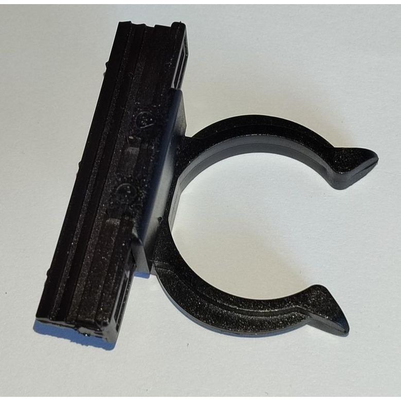 Sachet de 4 clips pour plinthe bois Main Image